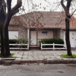 PH en alquiler 24 meses en Mar del Plata Beruti 3551 frente de la propiedad