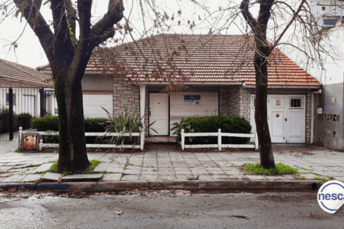 PH en alquiler 24 meses en Mar del Plata Beruti 3551 frente de la propiedad