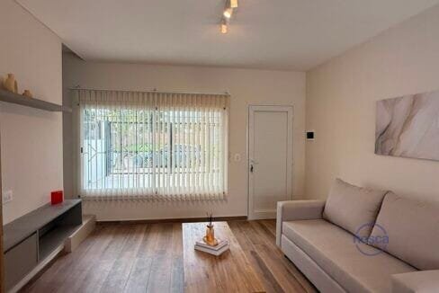 Duplex 4 ambientes en Parque Luro living comedor
