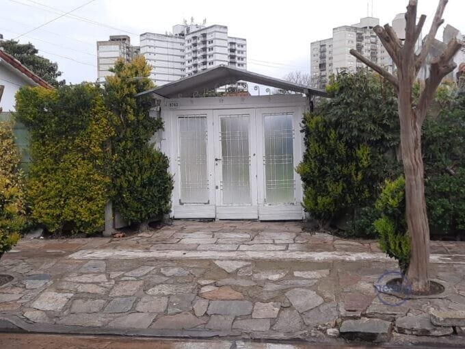 casa venta 2 dormitorios terreno villa primera mar del plata Fachada de casa